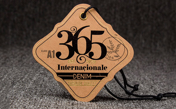 如何選擇一個(gè)好的印刷不干膠、服裝吊牌的廠家？