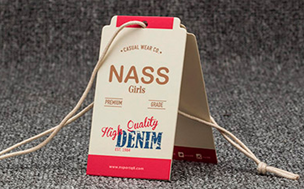 吊牌定做，選擇怎么樣的吊牌廠家更靠譜？